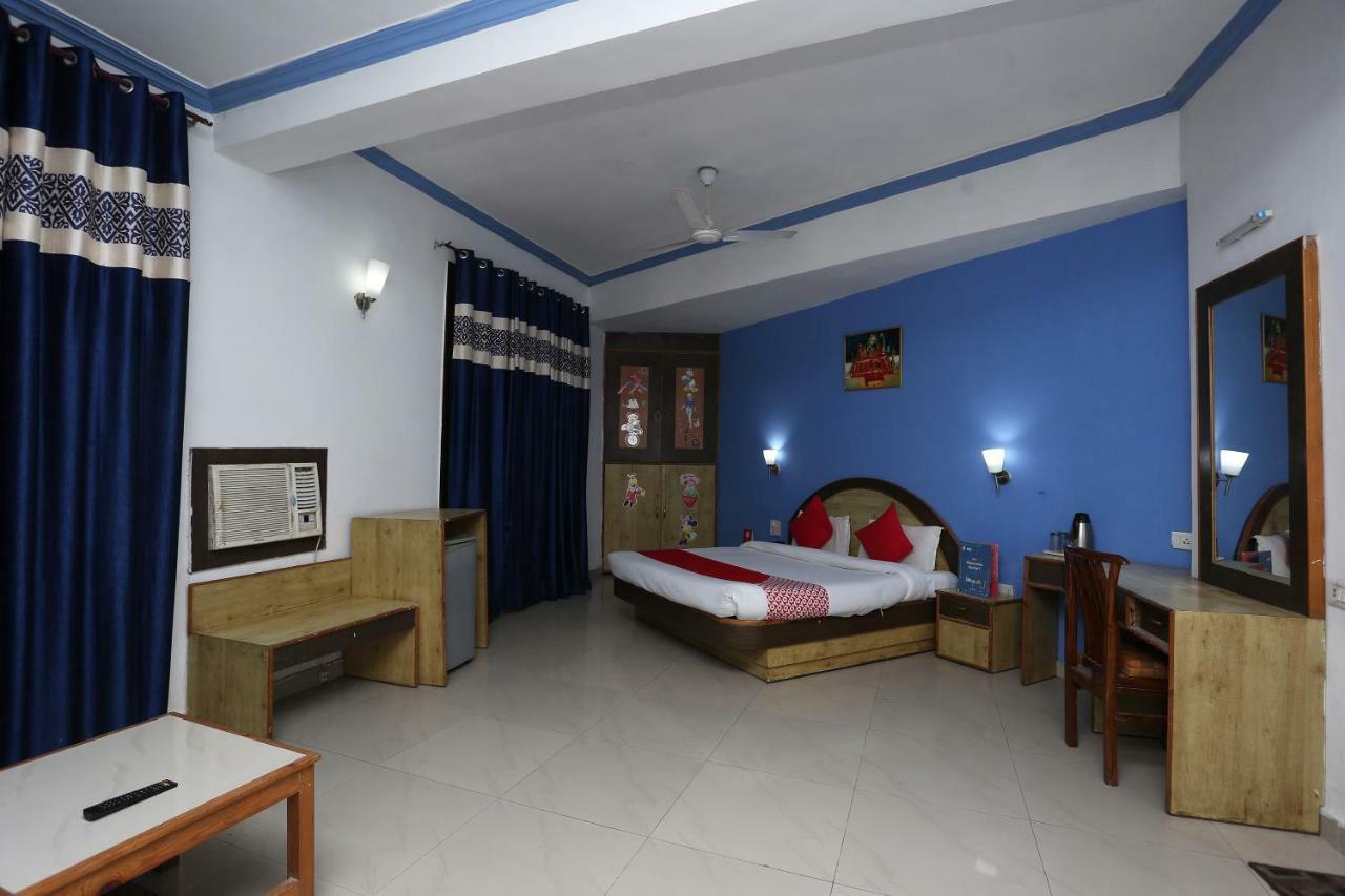 Hotel Oyo 5667 Katra Continental Exterior foto